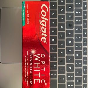 Colgate optic white